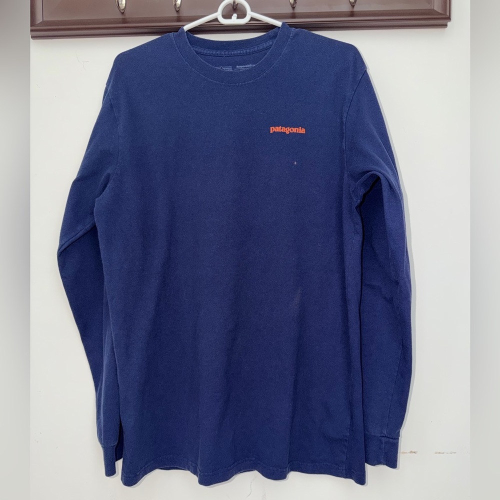 Patagonia Men's Navy Long Sleeve Tee Size Medium